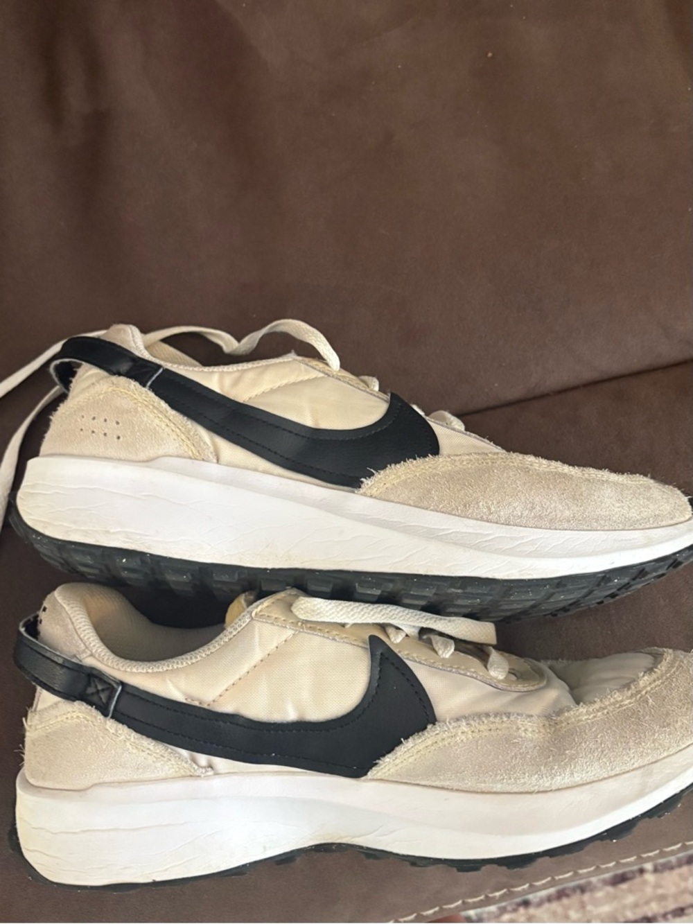 Nike Women’s Cream and Black Low-Top Sneakers with Yellow Accents